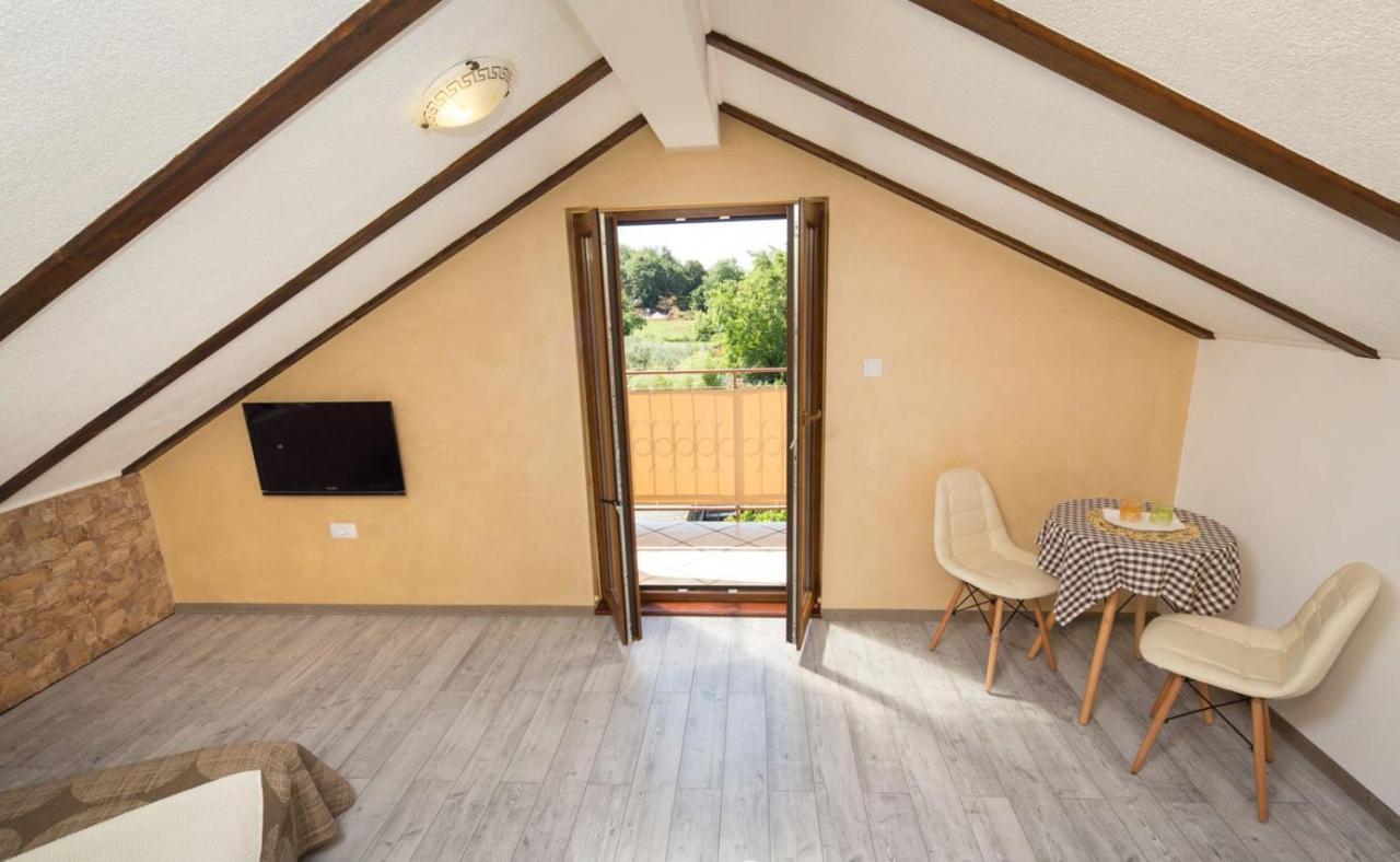 Accomodation Noki21 Ρόβινι Εξωτερικό φωτογραφία